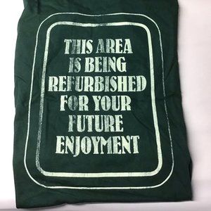 Walt Disneyworld Construction tee XL